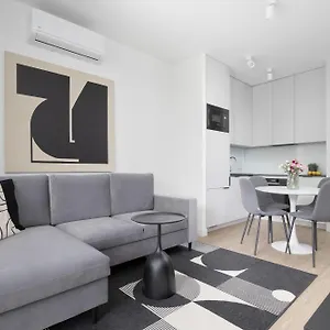 Domaniewska With Parking Mokotow By Renters Prestige Apartament Warszawa