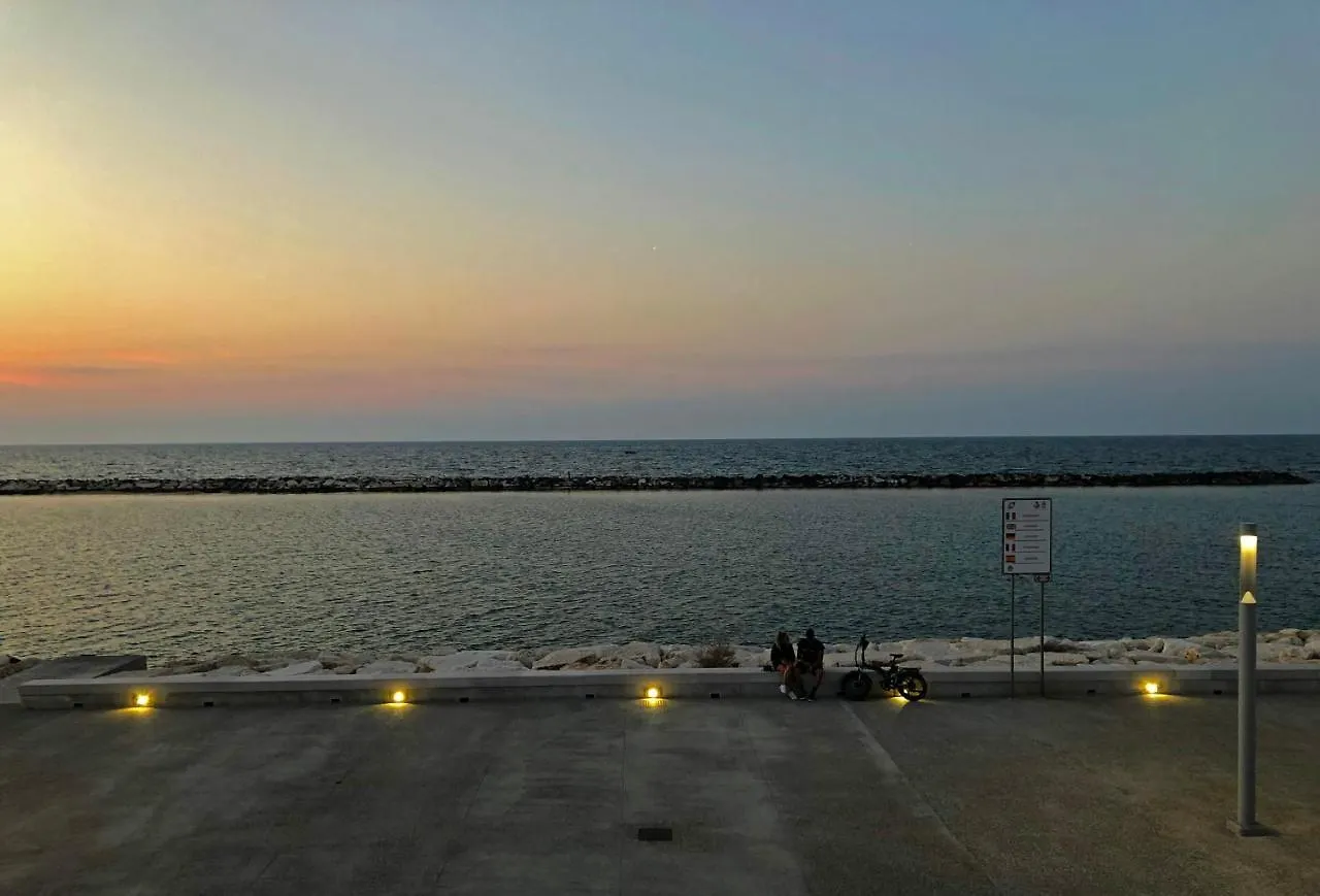 Sunny Beach Bari